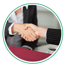 契約成立の握手